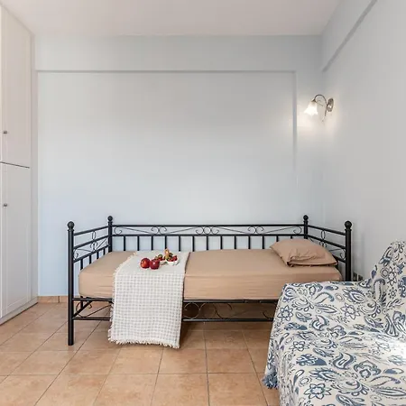 Nick & Debbie's Two-storey Appartement