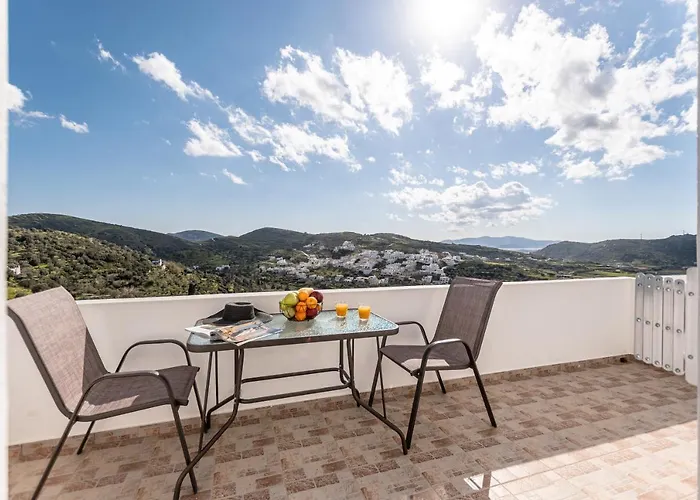 Nick & Debbie's Two-storey Apartment Melanes