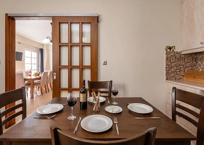 Nick & Debbie's Two-storey